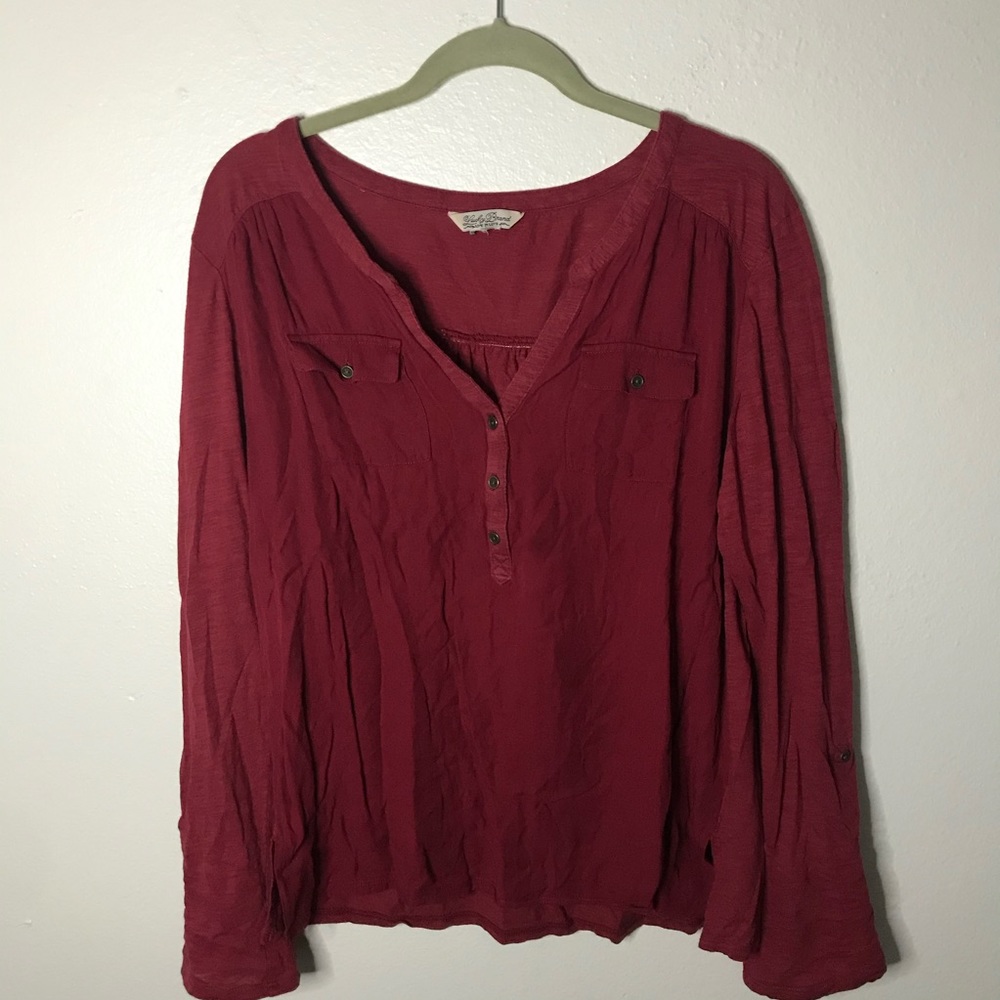 Lucky brand red long sleeve shirt v neck, front pockets, button front